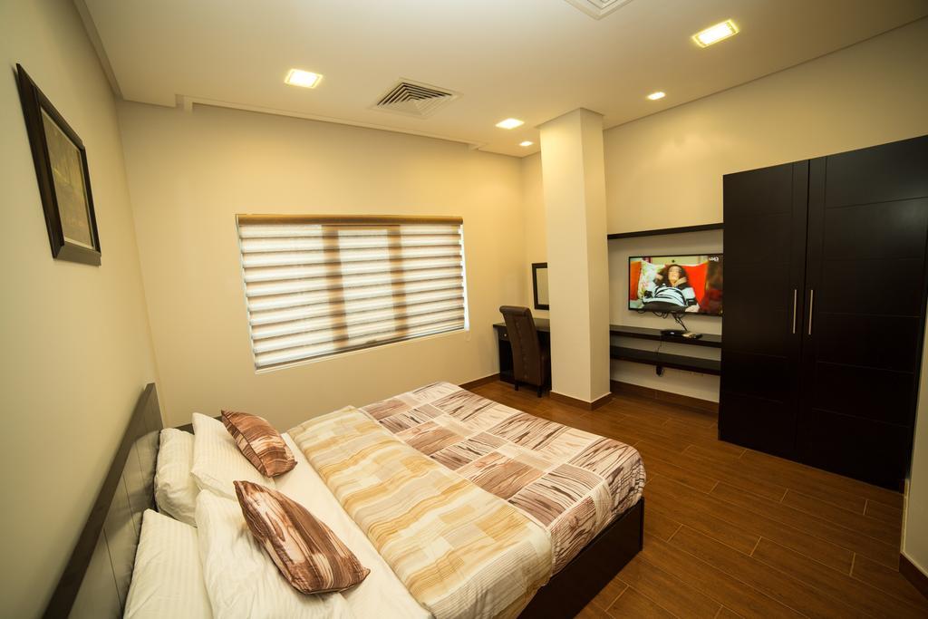 Golden Rose Luxury Suites มานามา ภายนอก รูปภาพ