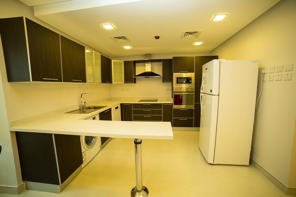 Golden Rose Luxury Suites มานามา ภายนอก รูปภาพ